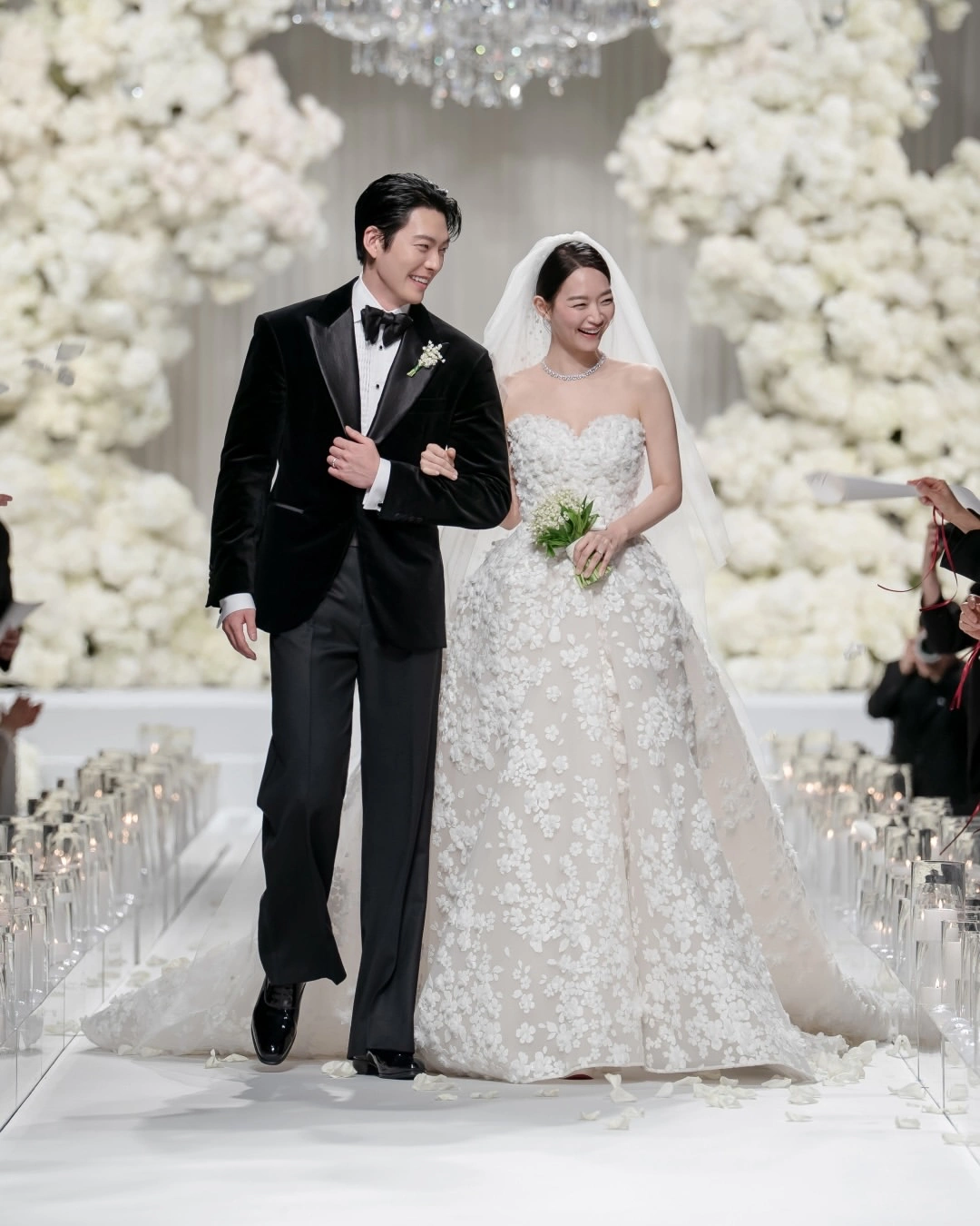 Hôn lễ Shin Min Ah – Kim Woo Bin do thiền sư chủ trì
