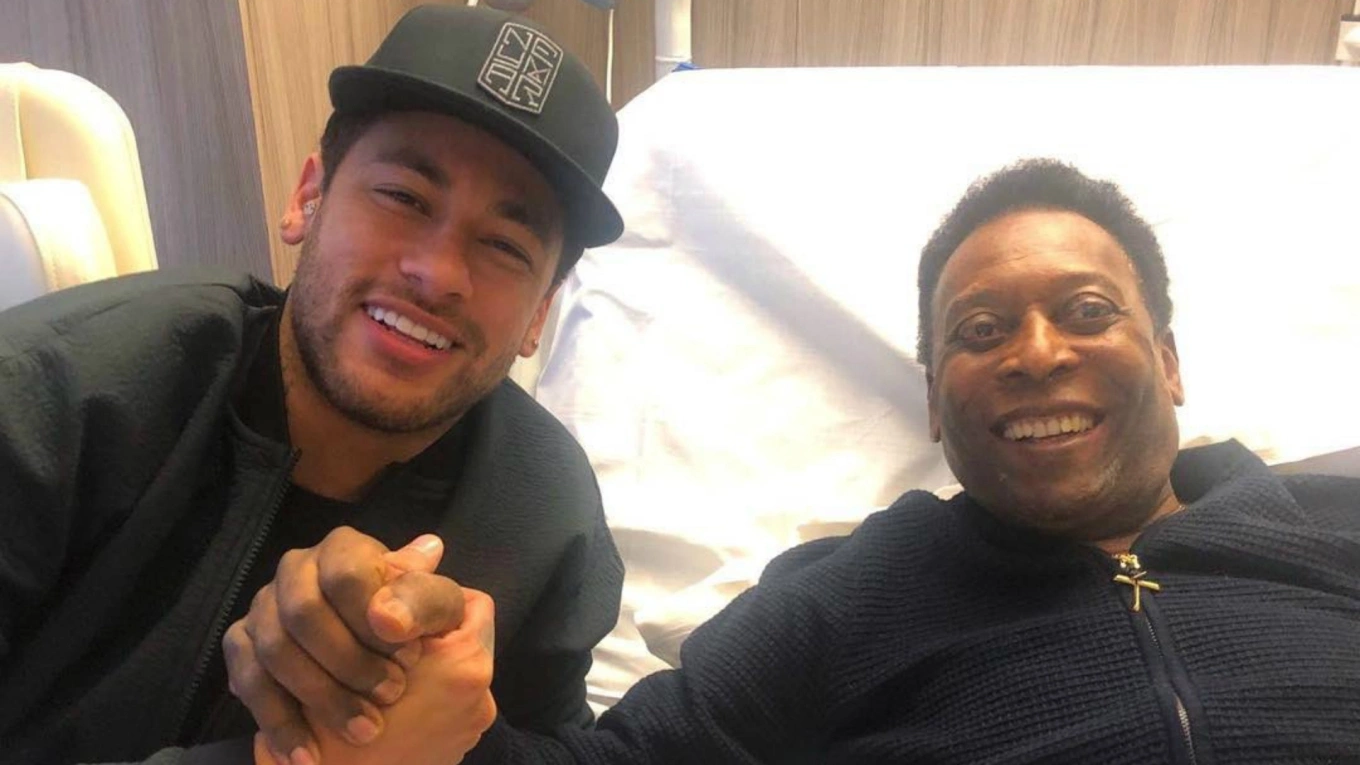 Neymar mua lại thương hiệu mang tên huyền thoại Pelé